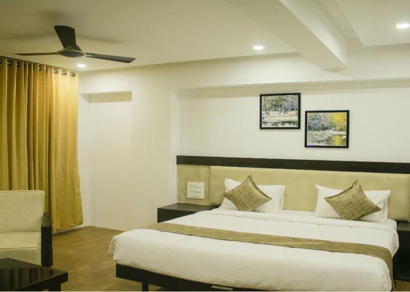 Karnataka Hubli Suite AC Room