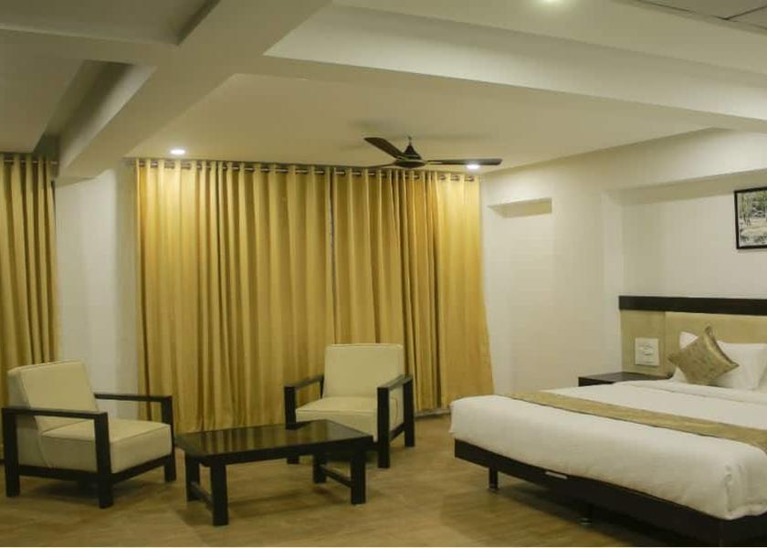Karnataka Hubballi Suite AC Room
