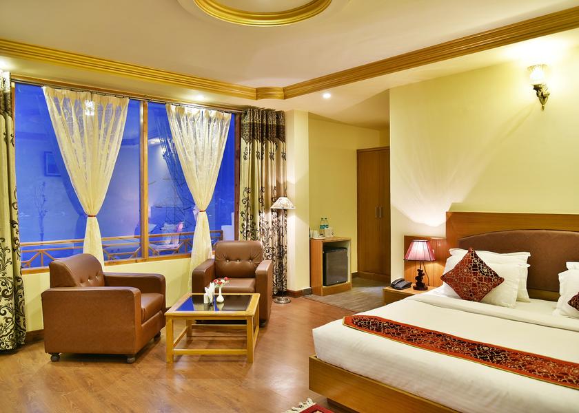 Himachal Pradesh Manali Luxury Pines with Balcony