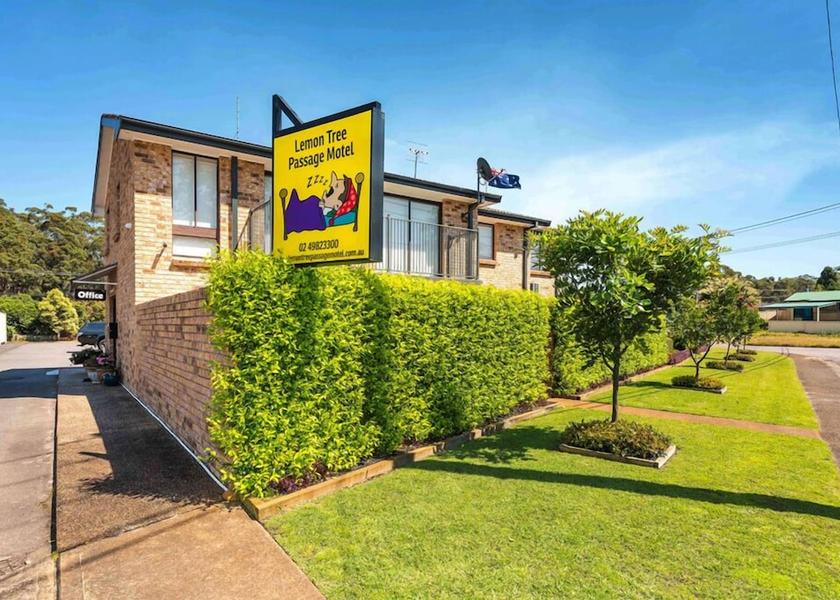 New South Wales Lemon Tree Passage Facade