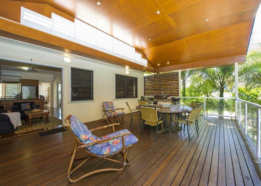 Queensland Picnic Bay Terrace