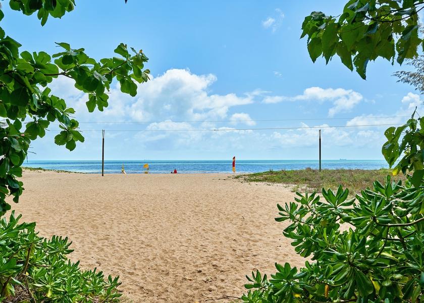 Queensland Cairns Beach