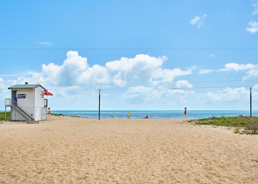 Queensland Cairns Beach