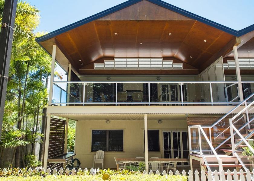 Queensland Picnic Bay Exterior Detail