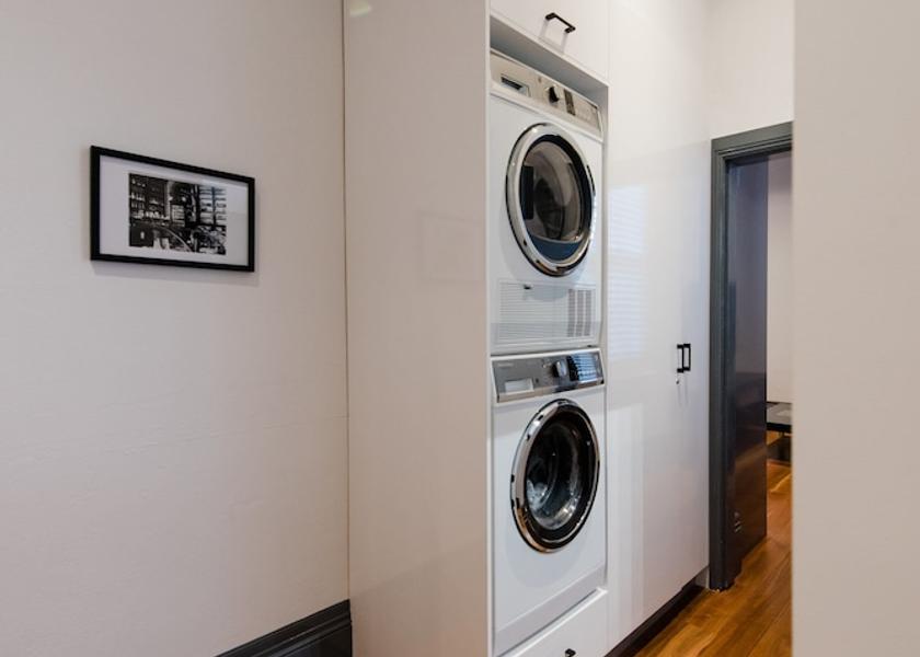 Victoria Rutherglen Laundry room
