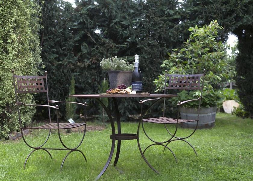 Tasmania Oatlands Outdoor dining