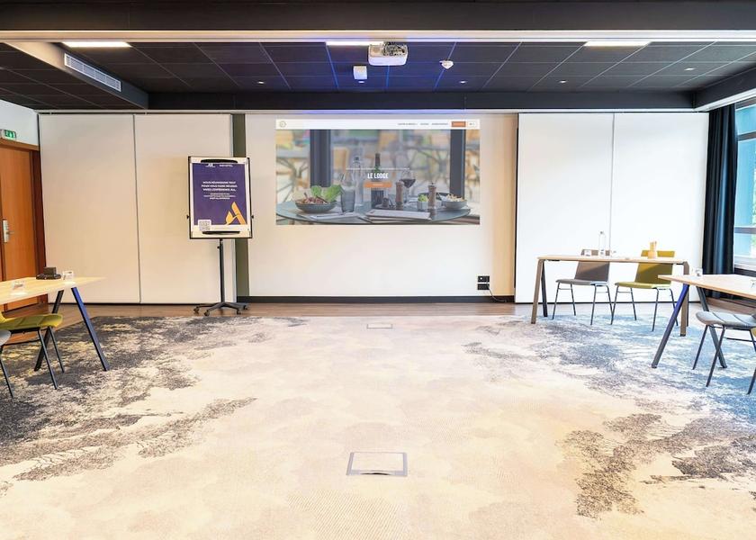 Normandy Saint-Etienne-du-Rouvray Meeting Room