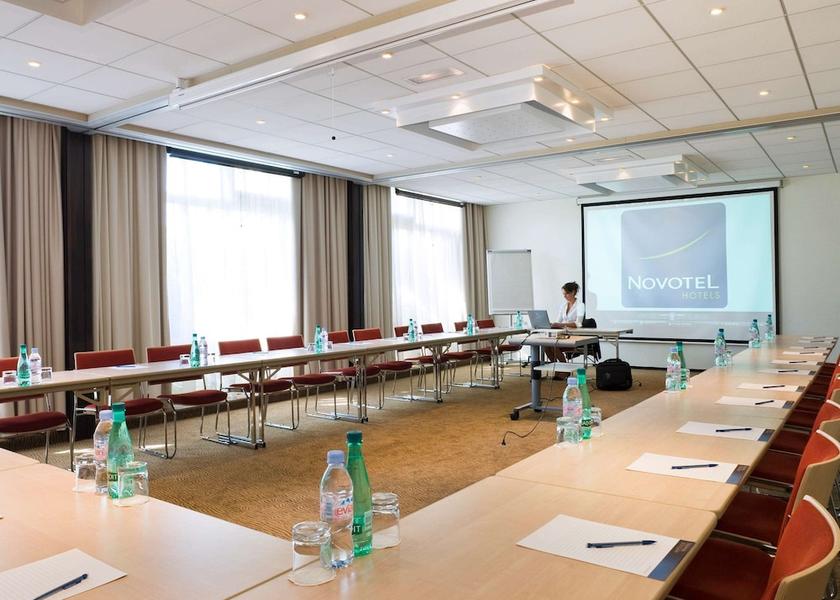 Provence-Alpes-Côte d'Azur Saint-Laurent-du-Var Meeting facility