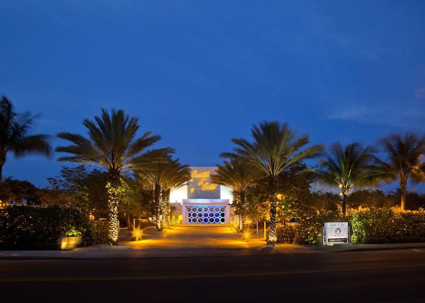 Florida Vero Beach Facade