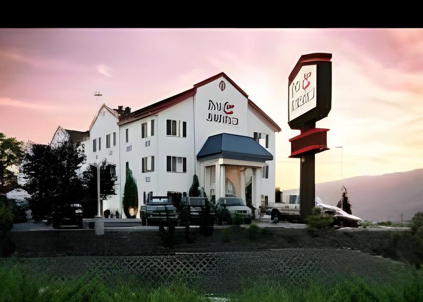 Idaho Lewiston Hotel Exterior