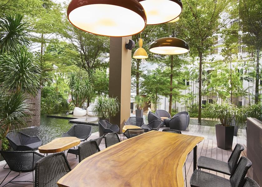  Singapore Terrace/patio