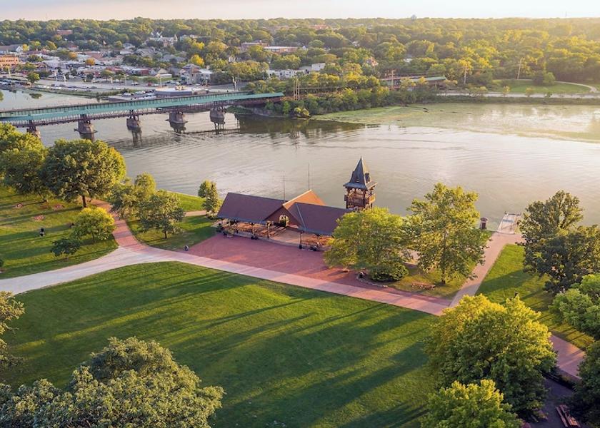 Illinois St. Charles Point of interest