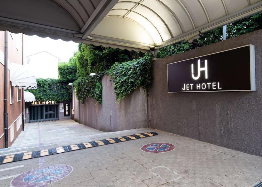 Lombardy Gallarate Exterior Detail