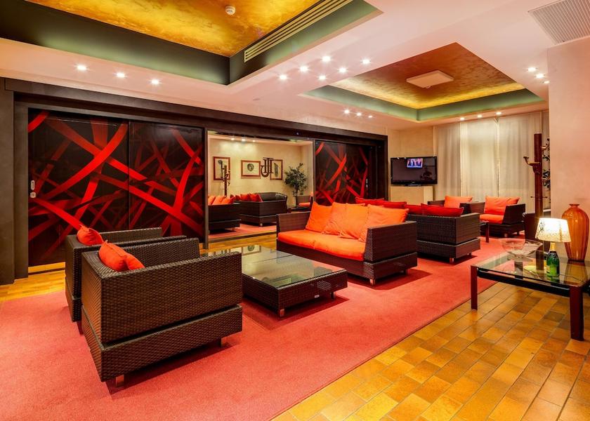 Lombardy Gallarate Lobby