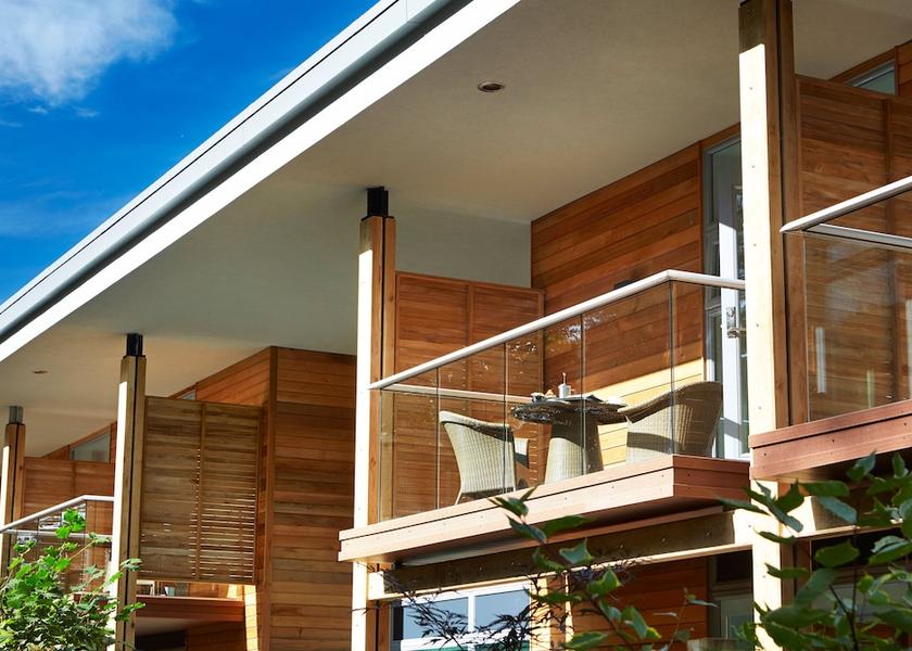 England East Grinstead Exterior Detail