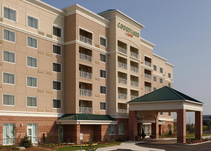 Ontario Markham Hotel Exterior