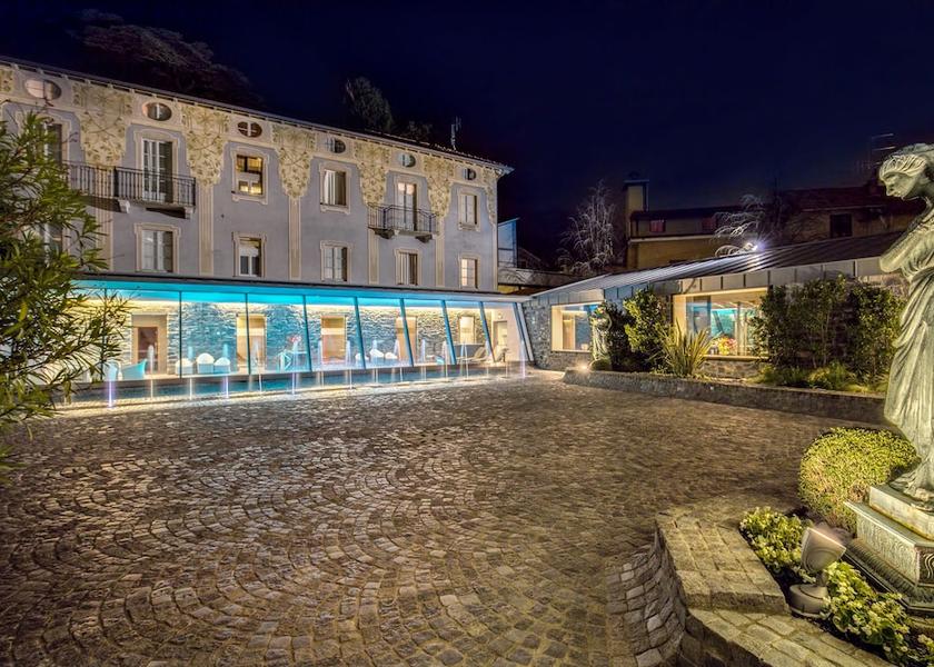 Lombardy Moltrasio Exterior Detail