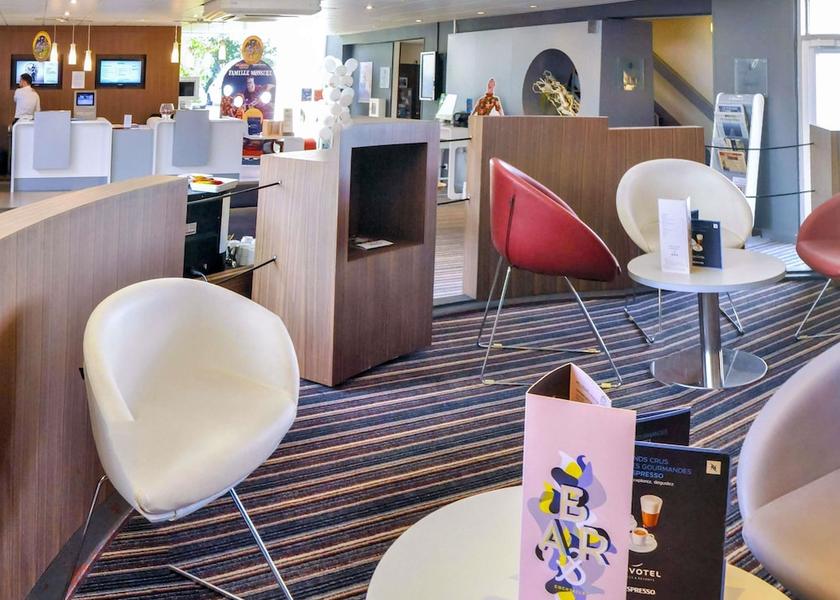 Pays de la Loire Carquefou Bar (on property)