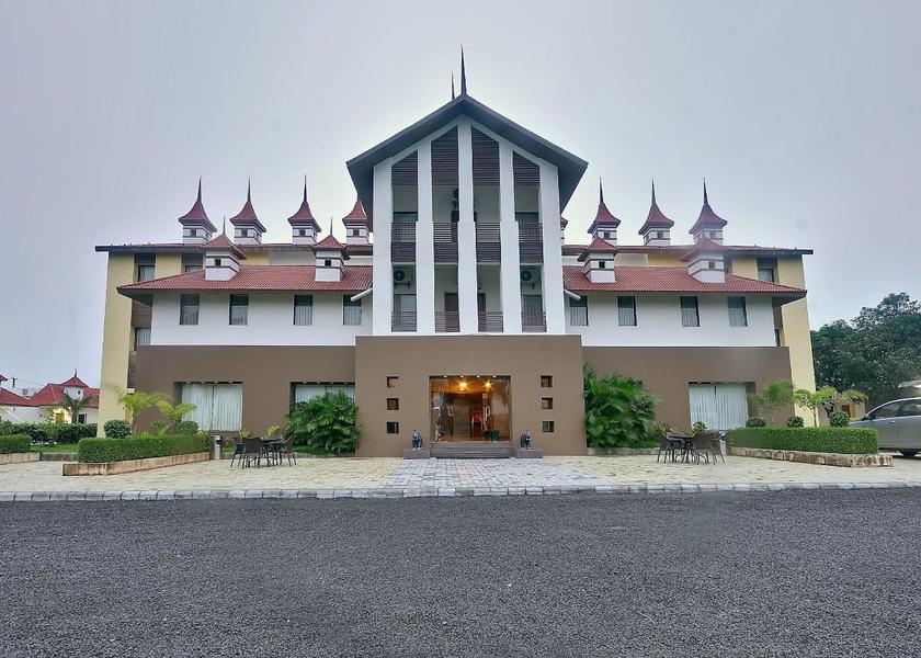 Gujarat Sasan Gir Hotel Exterior