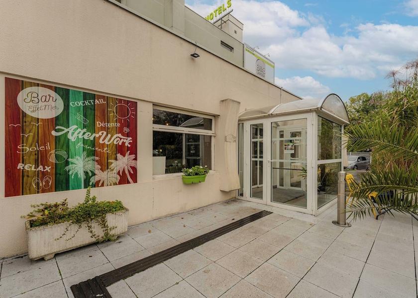 Hauts-de-France Villeneuve-d'Ascq Entrance