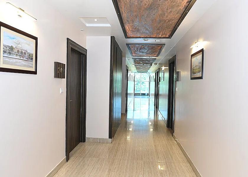 Uttar Pradesh Lucknow Public Areas