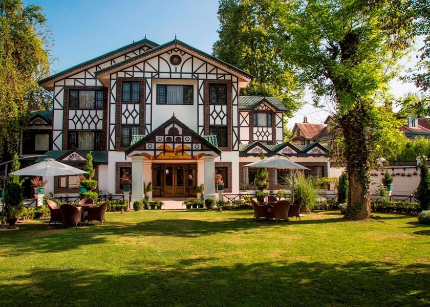 Jammu and Kashmir Srinagar Garden
