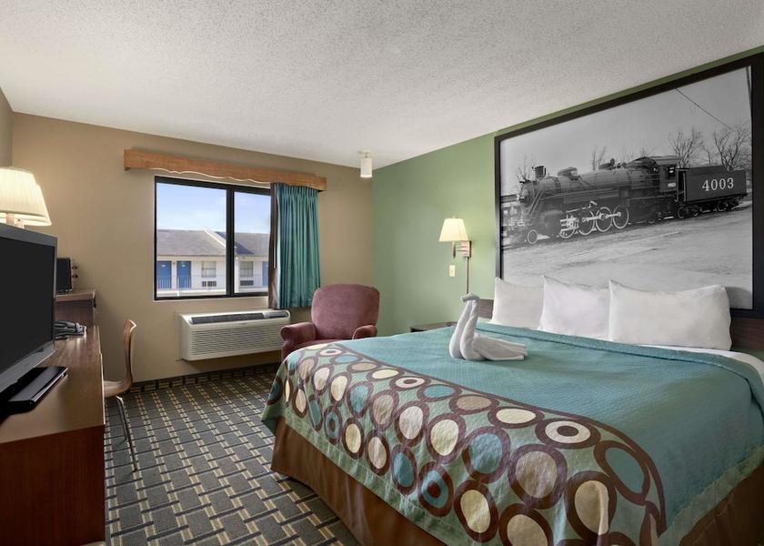 Arkansas Russellville Room