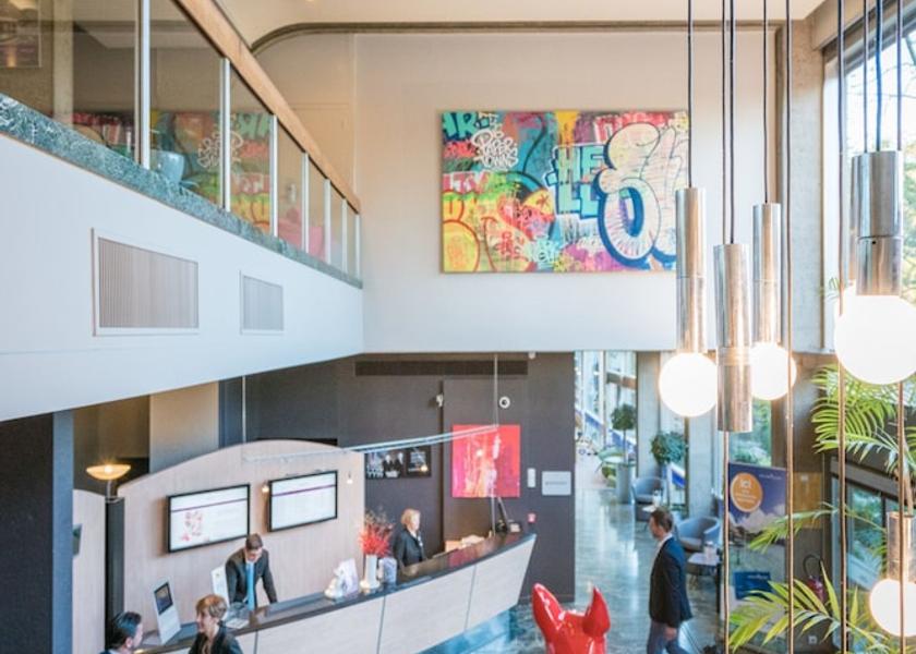 Grand Est Mulhouse Lobby