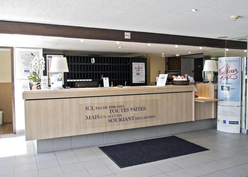 Île-de-France Nemours lobby