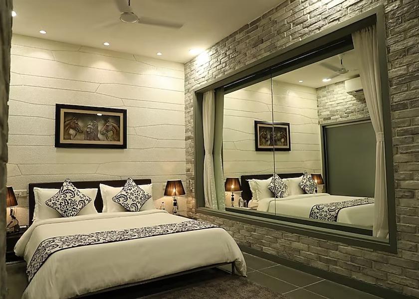 Gujarat Ahmedabad Deluxe Room