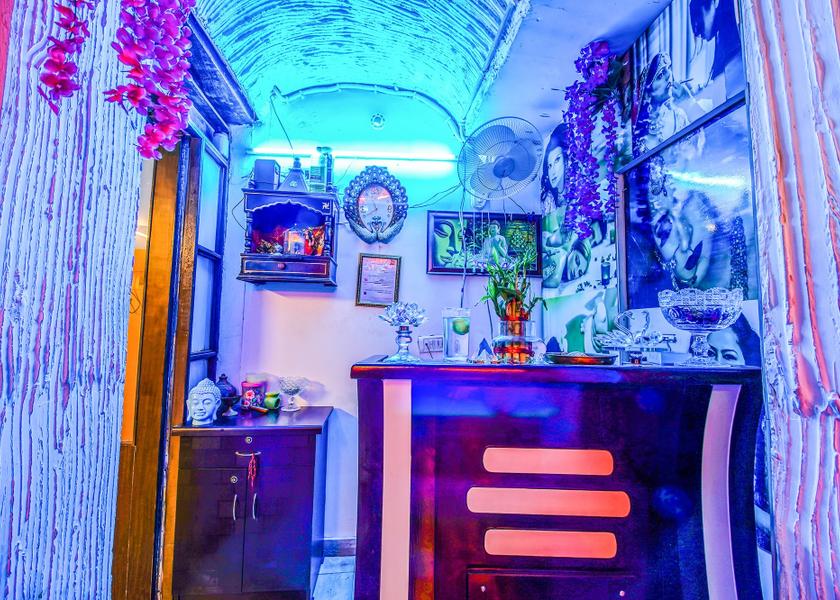 Delhi Delhi Bar