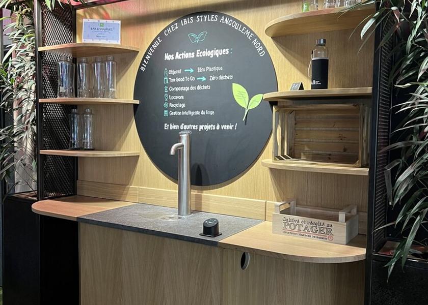 Nouvelle-Aquitaine Champniers Reception