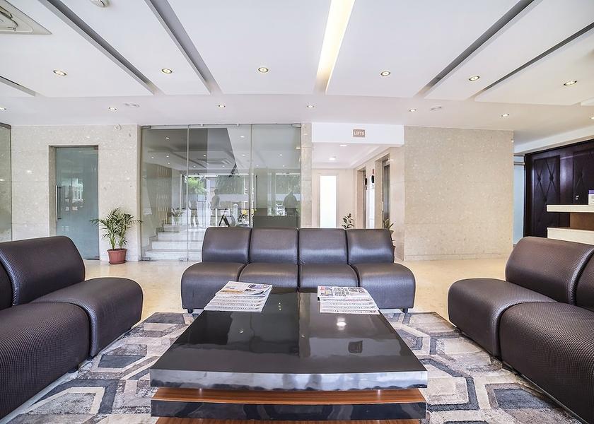 Maharashtra Pune Lobby sitting area