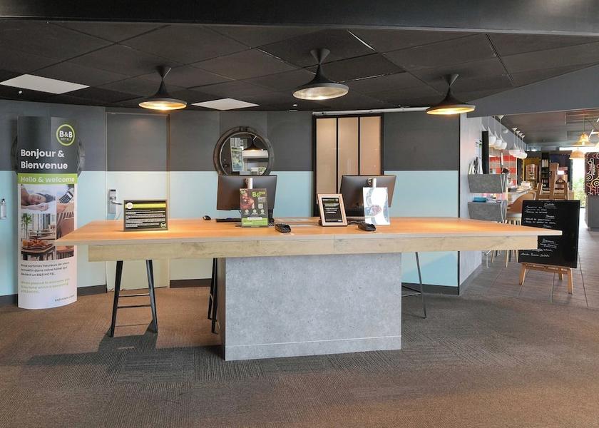 Pays de la Loire Le Mans Reception