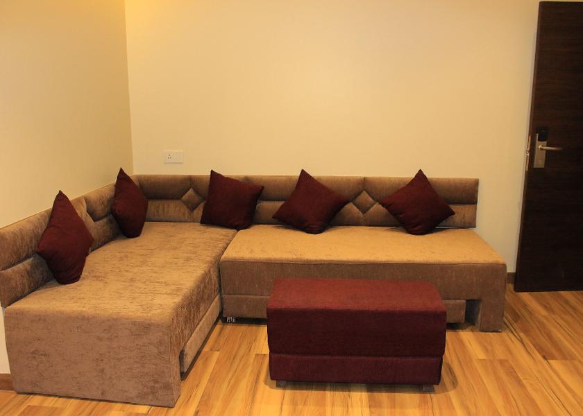 Punjab Amritsar Presidential Suite with Balcony and Work Desk