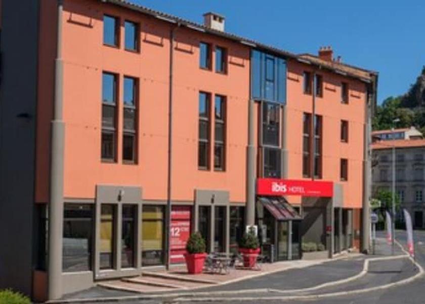 Auvergne-Rhone-Alpes Le Puy-en-Velay Facade