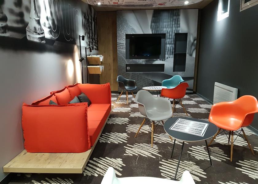 Grand Est Saint-Die Living Area