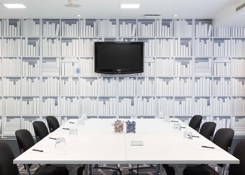 Wales Cardiff Meeting Room