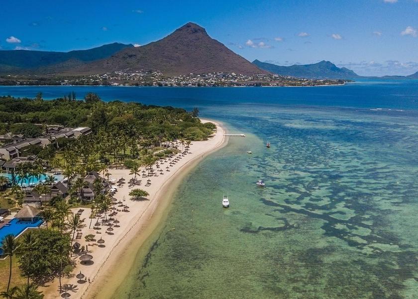 MU Flic-en-Flac Exterior Detail