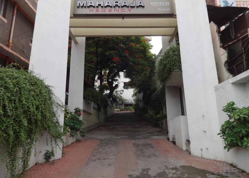 Maharashtra Satara Hotel Exterior