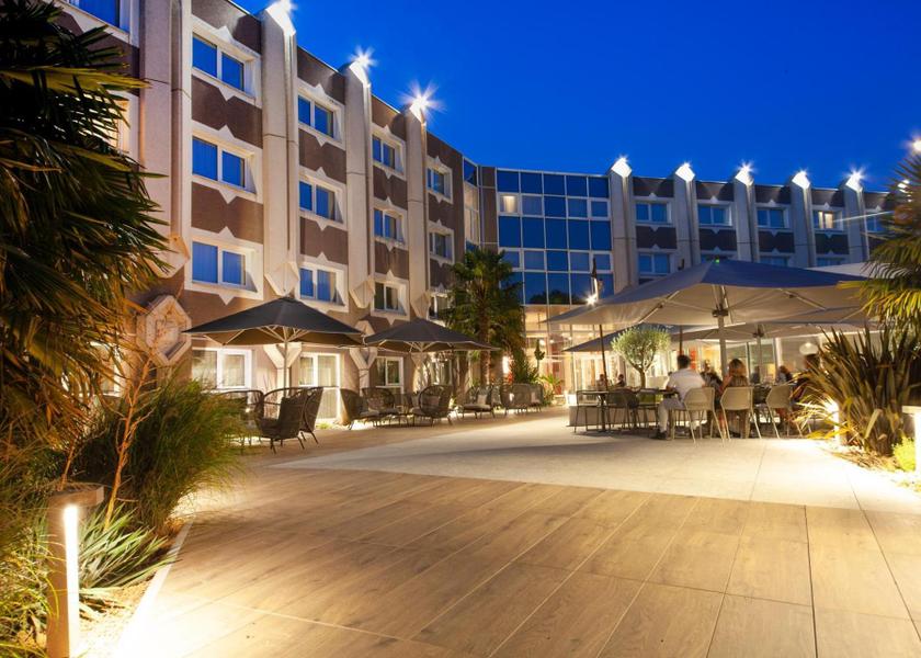 Auvergne-Rhone-Alpes Clermont-Ferrand exterior view