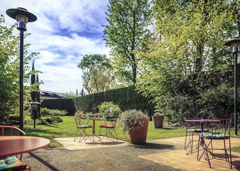 Auvergne-Rhone-Alpes Bourg-en-Bresse Terrace