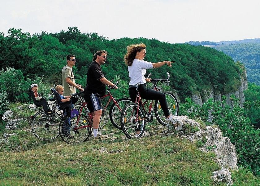 Bourgogne-Franche-Comte Beaune Bicycling