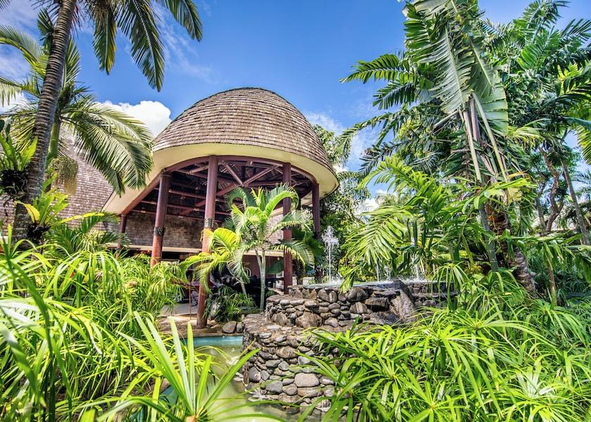  Apia Exterior Detail