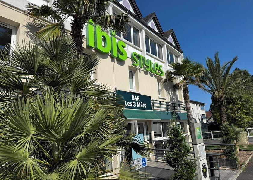 Normandy Ouistreham Facade