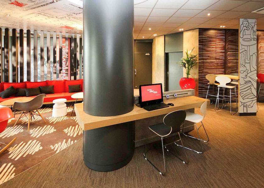 Ile-de-France Noisy-le-Grand Lobby