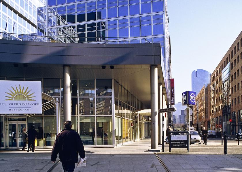 Ile-de-France Nanterre Facade