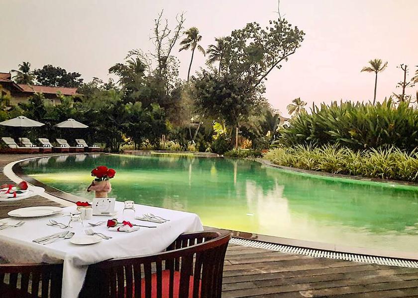 Kerala Kumarakom Pool