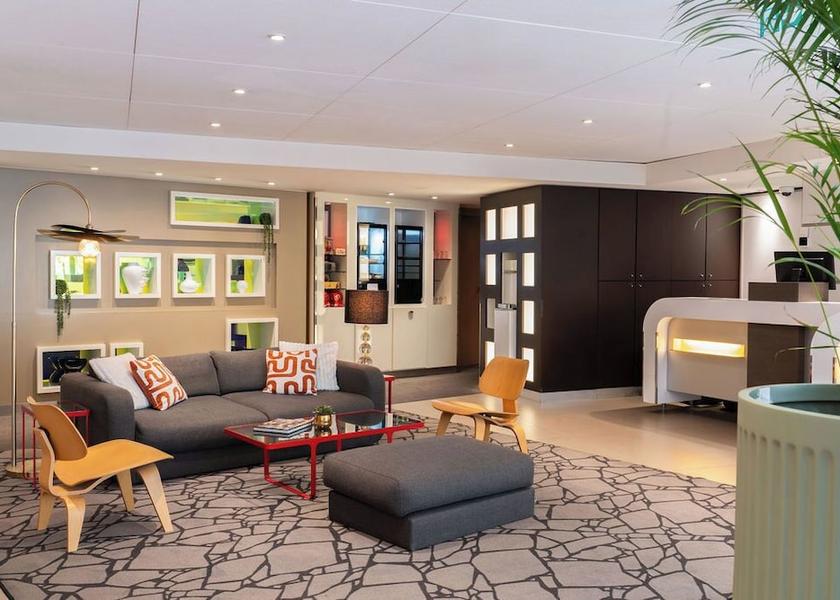 Île-de-France Rueil-Malmaison Reception
