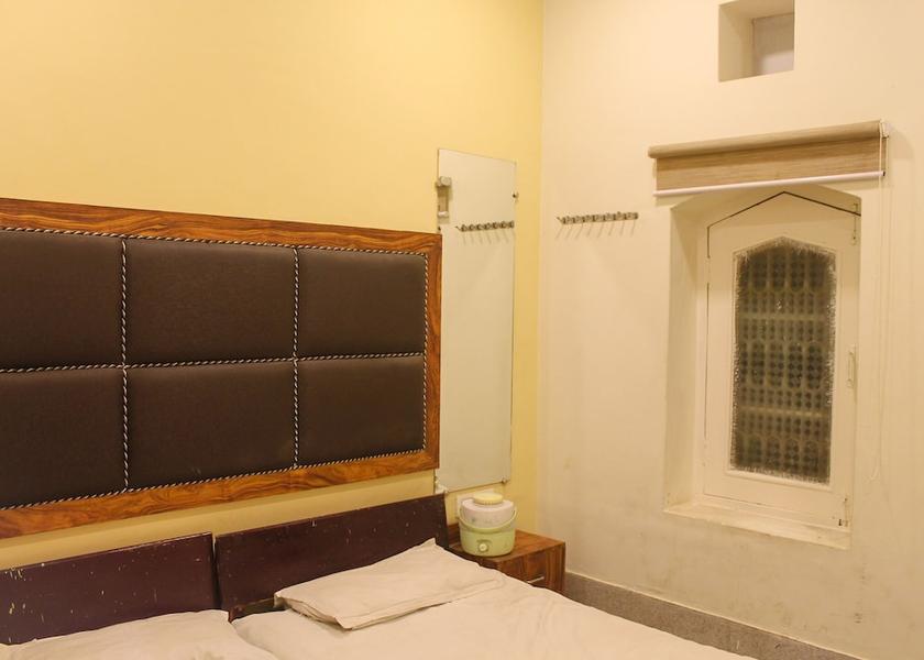 Madhya Pradesh Gwalior Room